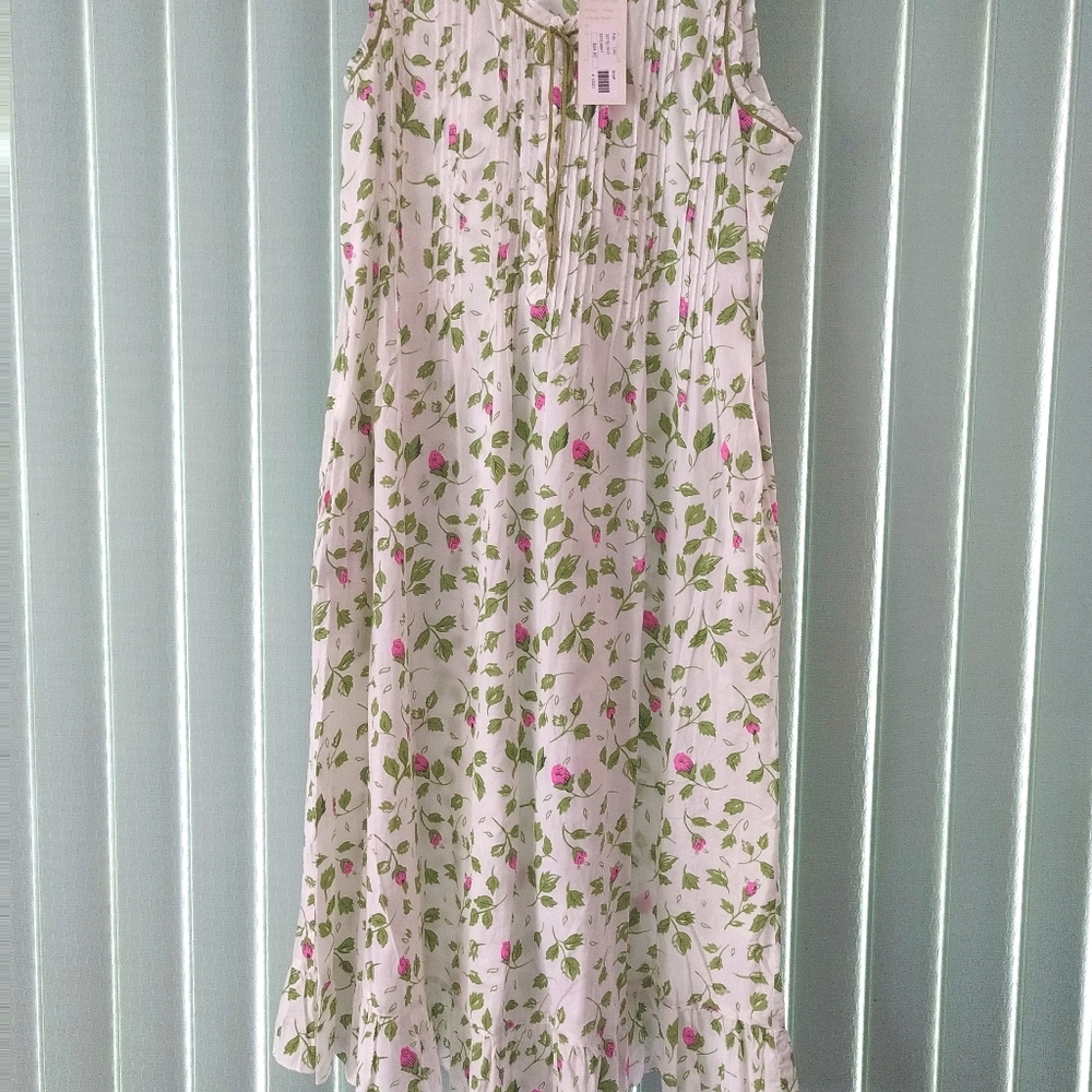 NWT LA CERA Nightie